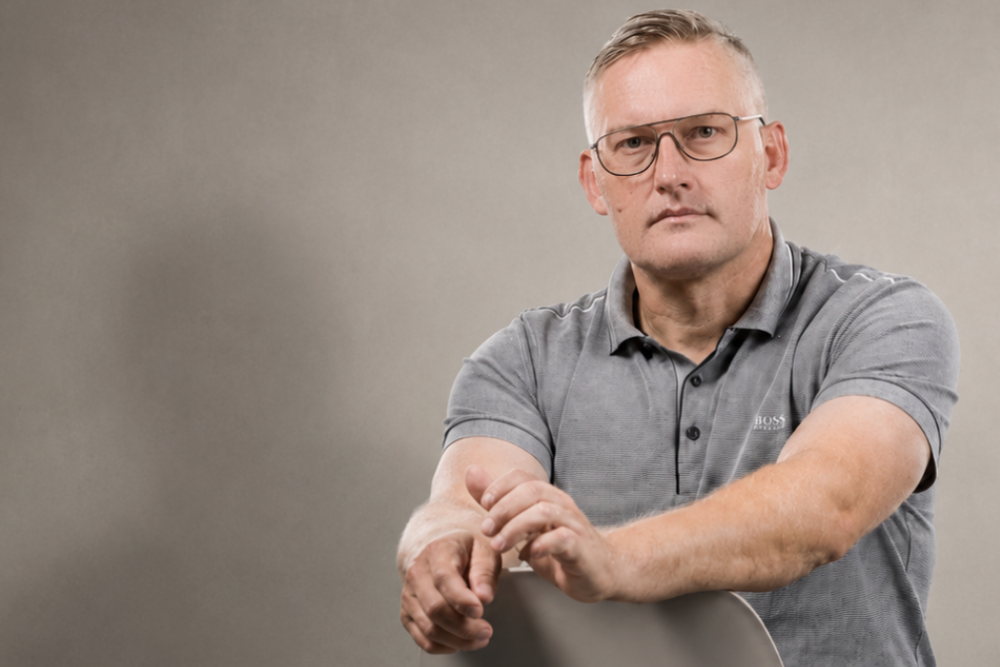 Timo Halonen pitää vastaanottoa Clinic Helenalla